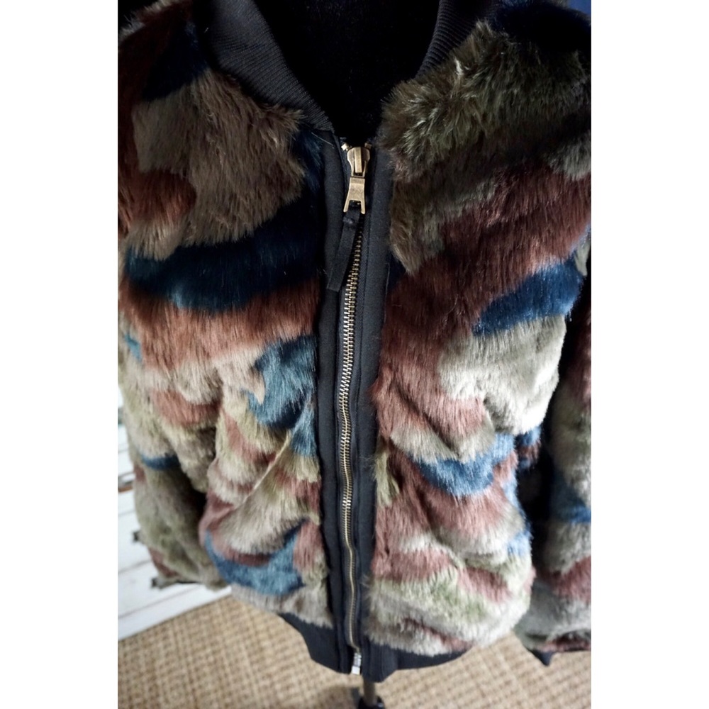 Anthropologie Camo Faux Fur Bomber Jacket New L - Picture 11 of 13